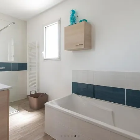 Apartment La Maison Du Payre - 6-8 People - Garden & Parking Talmont-Saint-Hilaire